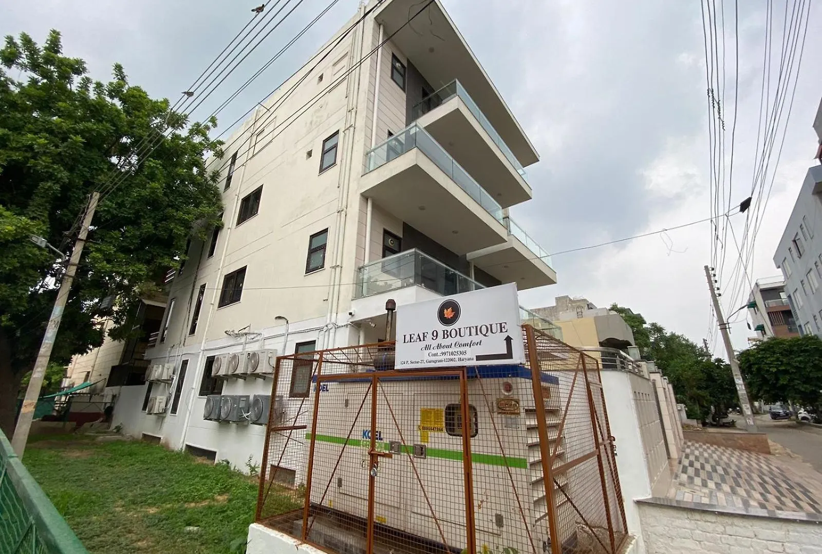 Hotel Leaf 9 Boutique, Near Golf Course Road And Galleria Market Gurgaon India