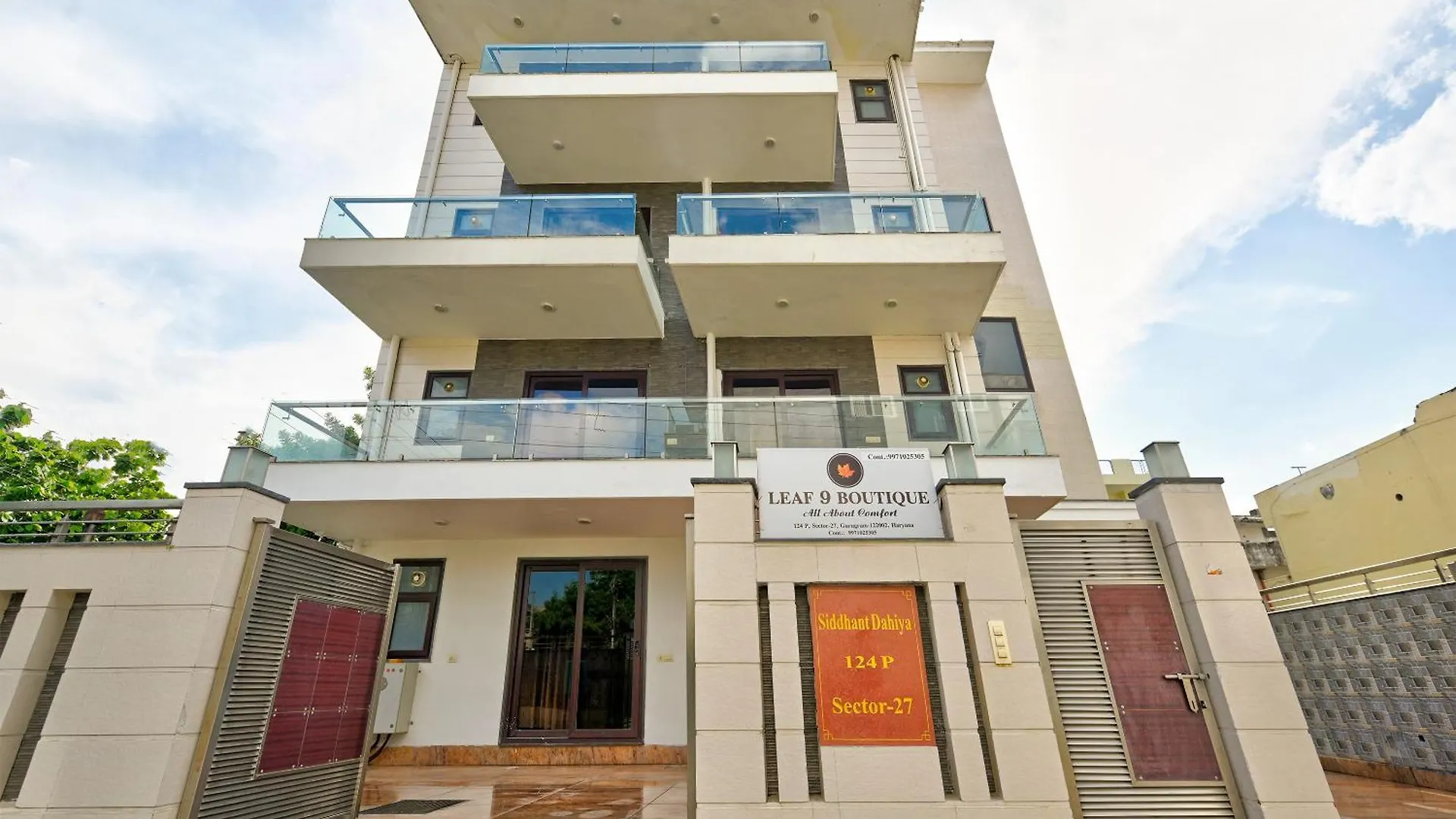 Hotel Leaf 9 Boutique, Near Golf Course Road And Galleria Market Gurgaon